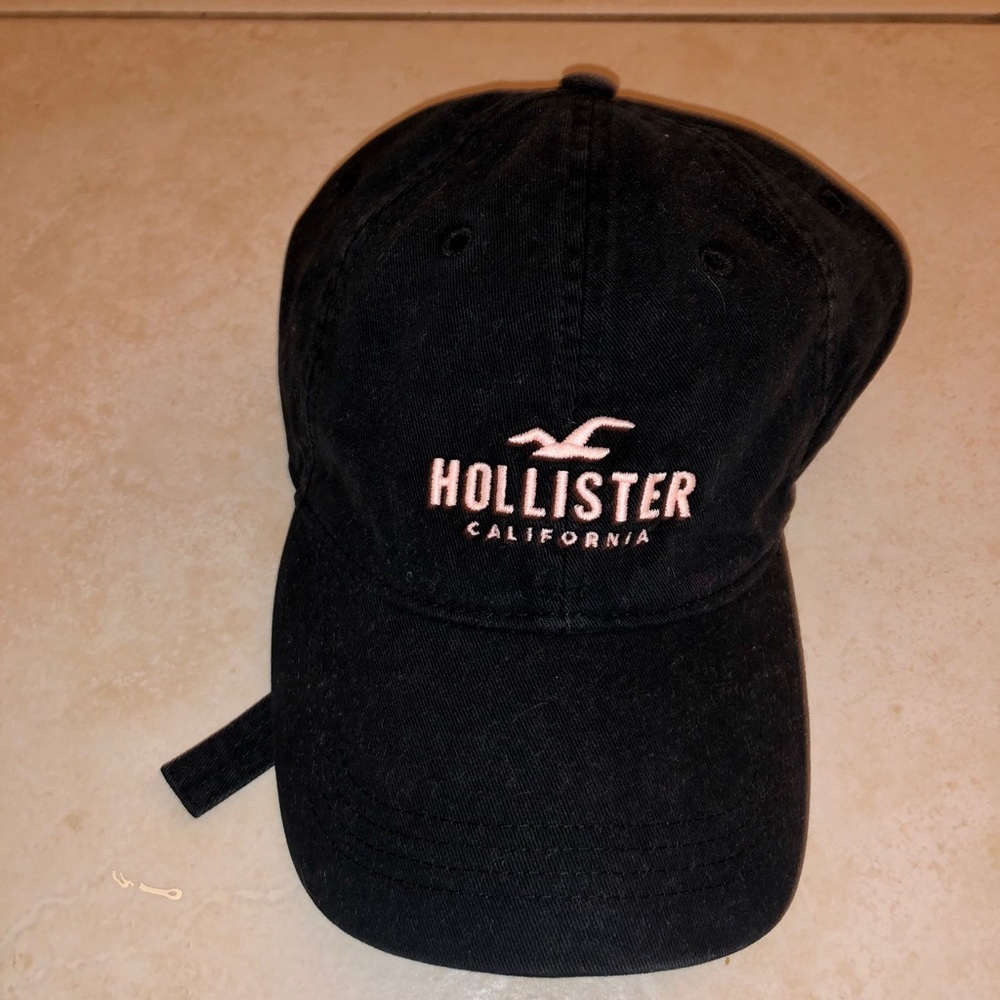 Black hollister cap